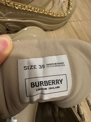 Zapatillas Burberry Arthur con cadena