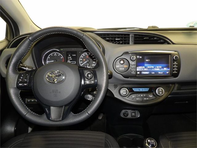 TOYOTA Yaris 1.5 110 Active
