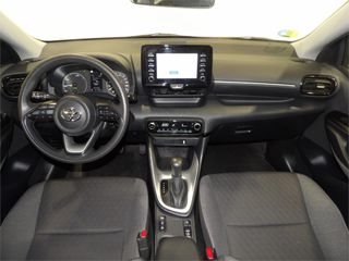 TOYOTA Yaris 1.5 120H Business Plus