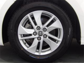 TOYOTA Yaris 1.5 120H Business Plus