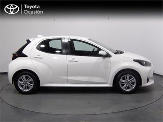 TOYOTA Yaris 1.5 120H Business Plus