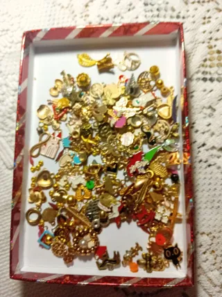 Lote Abalorios Dorados Bisutería