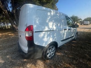 Ford Transit Courier 2021