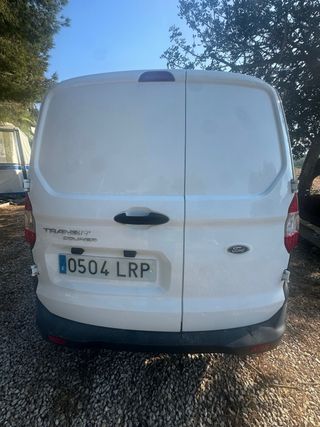 Ford Transit Courier 2021