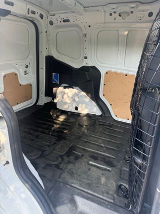 Ford Transit Courier 2021