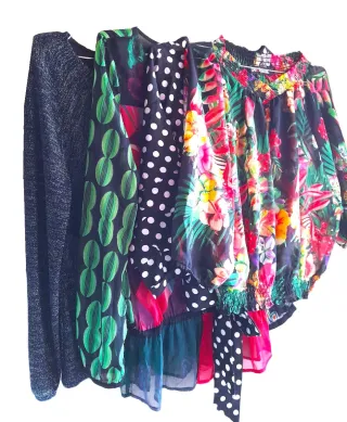 Blusas - Marca Desigual , October