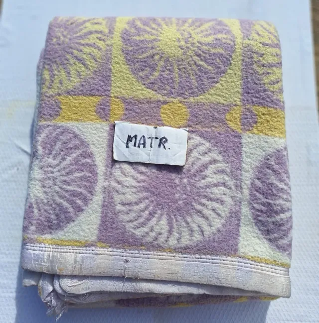 Mantas cama de Matrimonio  en buen estado.