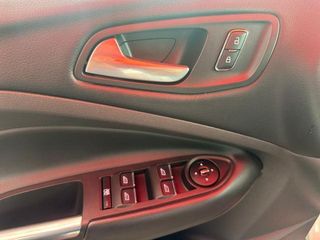 FORD Kuga 2.0 TDCI 140 CV Powershift 4WD Titanium