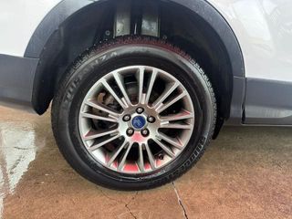 FORD Kuga 2.0 TDCI 140 CV Powershift 4WD Titanium