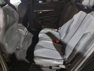 PEUGEOT 5008 Allure 1.5 BlueHDi 130 S&S EAT8