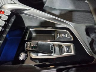 PEUGEOT 5008 Allure 1.5 BlueHDi 130 S&S EAT8