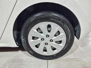 KIA Rio 1.2 CVVT Concept