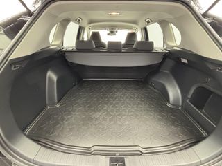 Toyota Rav4 2.5l 220H Advance