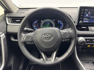 Toyota Rav4 2.5l 220H Advance