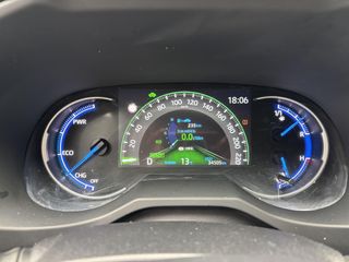 Toyota Rav4 2.5l 220H Advance