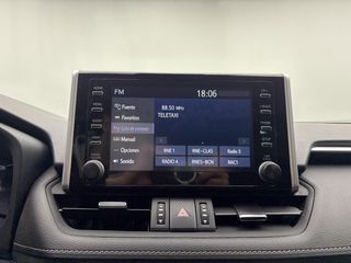 Toyota Rav4 2.5l 220H Advance