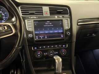 VOLKSWAGEN Golf GTI Performance 2.0 TSI 230CV DSG BMT