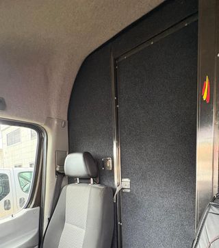 VOLKSWAGEN Crafter 30 Furgón PRO BC TA 2.0 TDI BMT 136CV