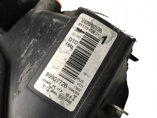 Faro derecho Toyota Auris E18