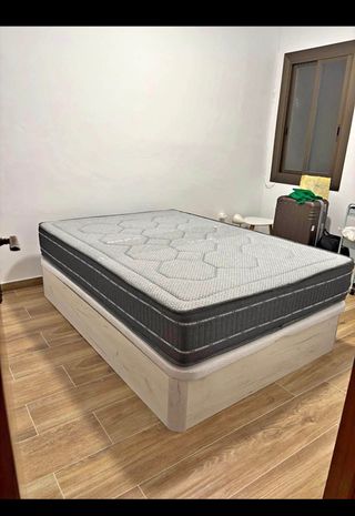 CANAPÉ Y COLCHÓN OFERTA