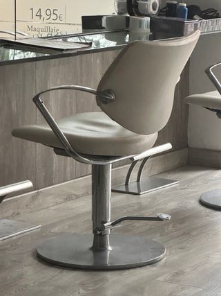 6 Sillas de Peluquería Blancas