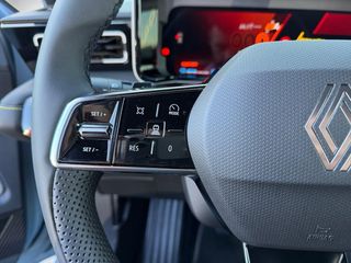 RENAULT Renault 4 E-Tech eléctrico Renault 4 E-Tech Iconiq autonomía confort 110kW