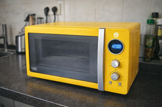 Microondas Amarillo Casi Nuevo