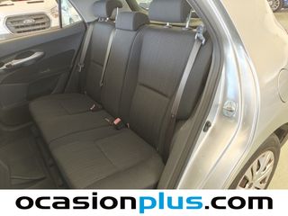 Toyota Auris 1.4 VVT-i 71 kW (97 CV)