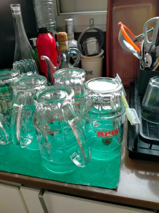 Jarras de cerveza de cristal