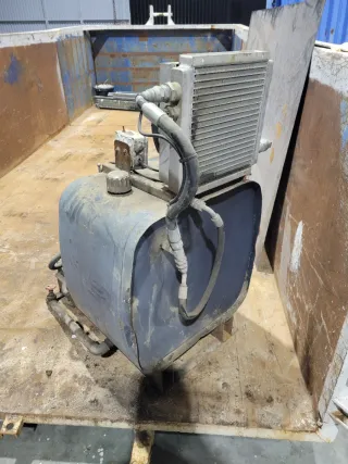 Depósito Aceite Hidráulico con Ventilador