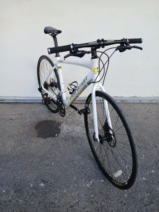 Bicicleta deportiva híbrida,manilla recto 400,€