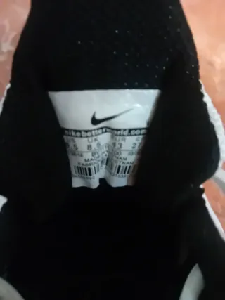 Botines Nike Blancos y Negros