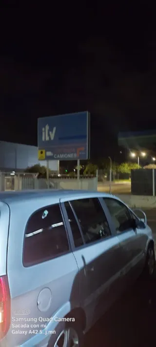 Ford E-Tourneo Courier 2004