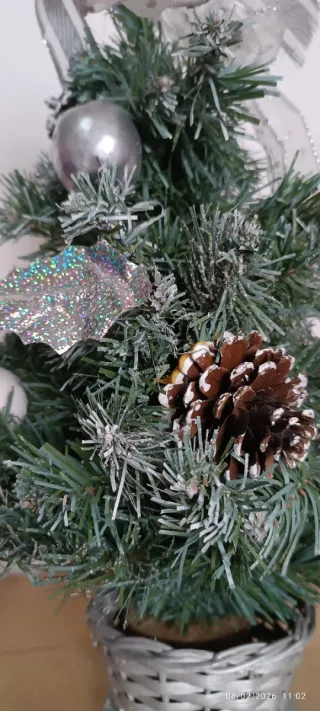 Piccolo Albero Natale Decorato Argento