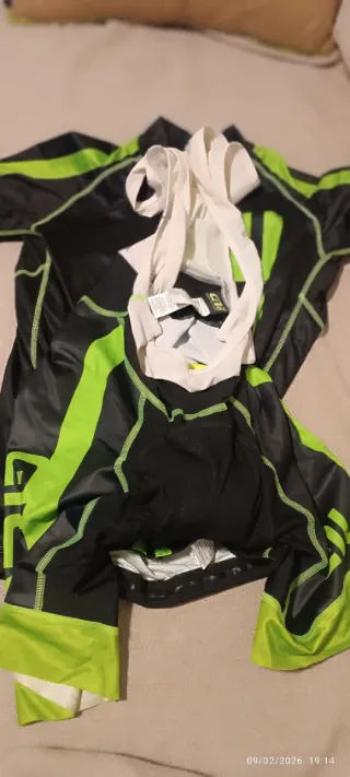 Ropa ciclismo talla S, para niño. Pack o suelto