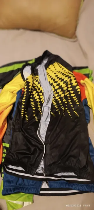 Ropa ciclismo talla S, para niño. Pack o suelto