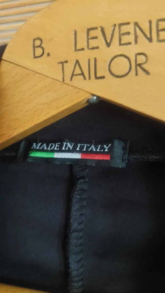 Chaqueta tipo domadora negra