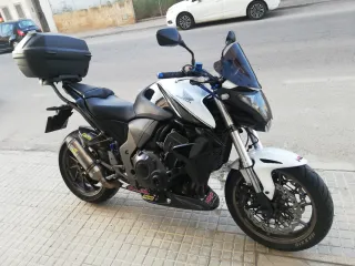 Honda CB 1000 R Negra y Blanca