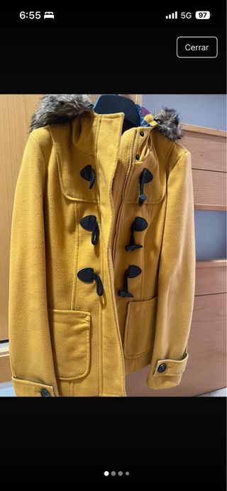 Chaquetón paño mostaza con capucha