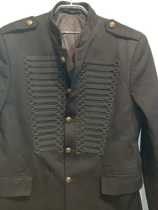 Chaqueta militar Zara negra