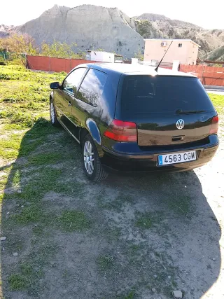 Volkswagen Golf 2003