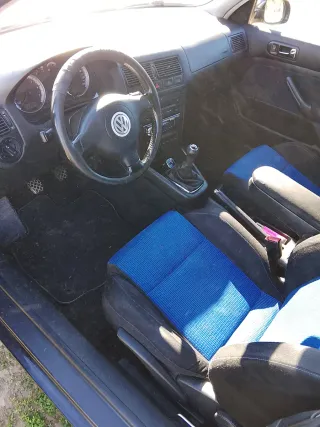 Volkswagen Golf 2003