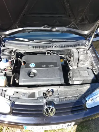 Volkswagen Golf 2003