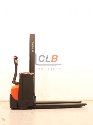 Ref. M-6460 Apilador Eléctrico TOYOTA SWE 080 L Staxio