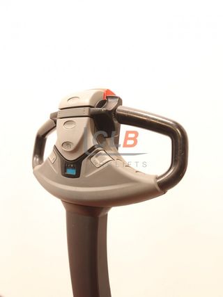 Ref. M-6579 Apilador Eléctrico TOYOTA SWE 080 L Staxio