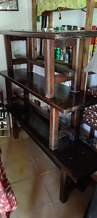 Banco de madera rústico