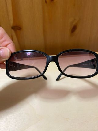 Gafas de sol Tous negras y rosas graduadas