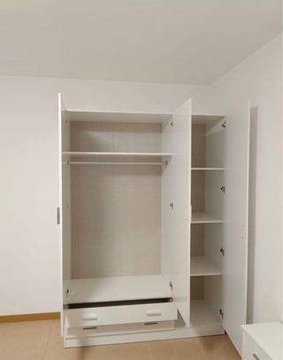 Armario blanco modular con cajones