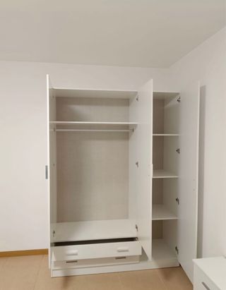 Armario blanco modular con cajones