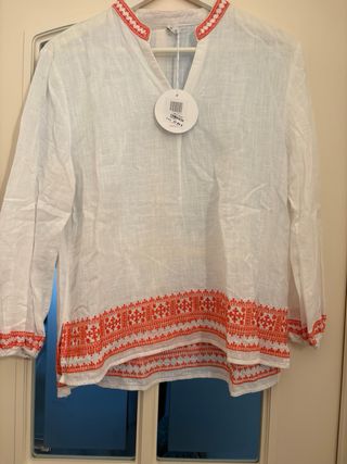 Blusa blanca lino bordados naranja talla única